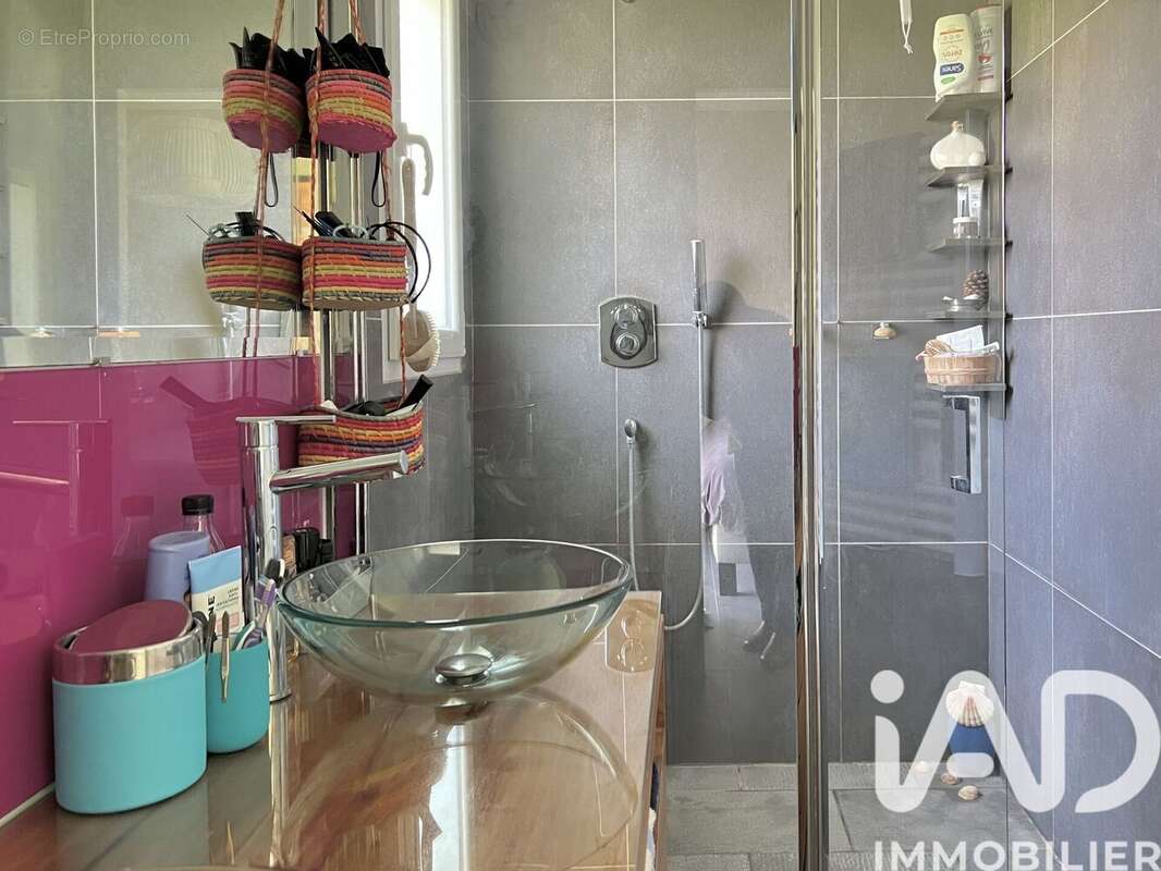 Photo 9 - Maison à LA BUISSE