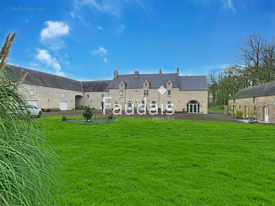 Maison à PICAUVILLE