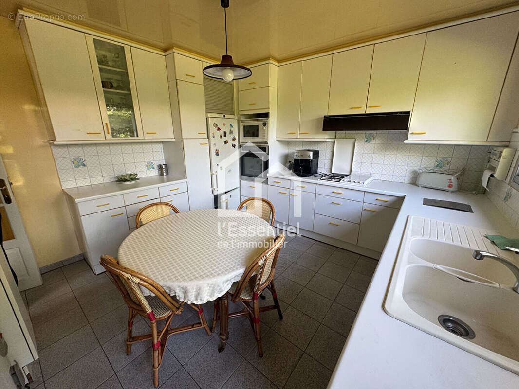 Maison à VERNEUIL-SUR-SEINE