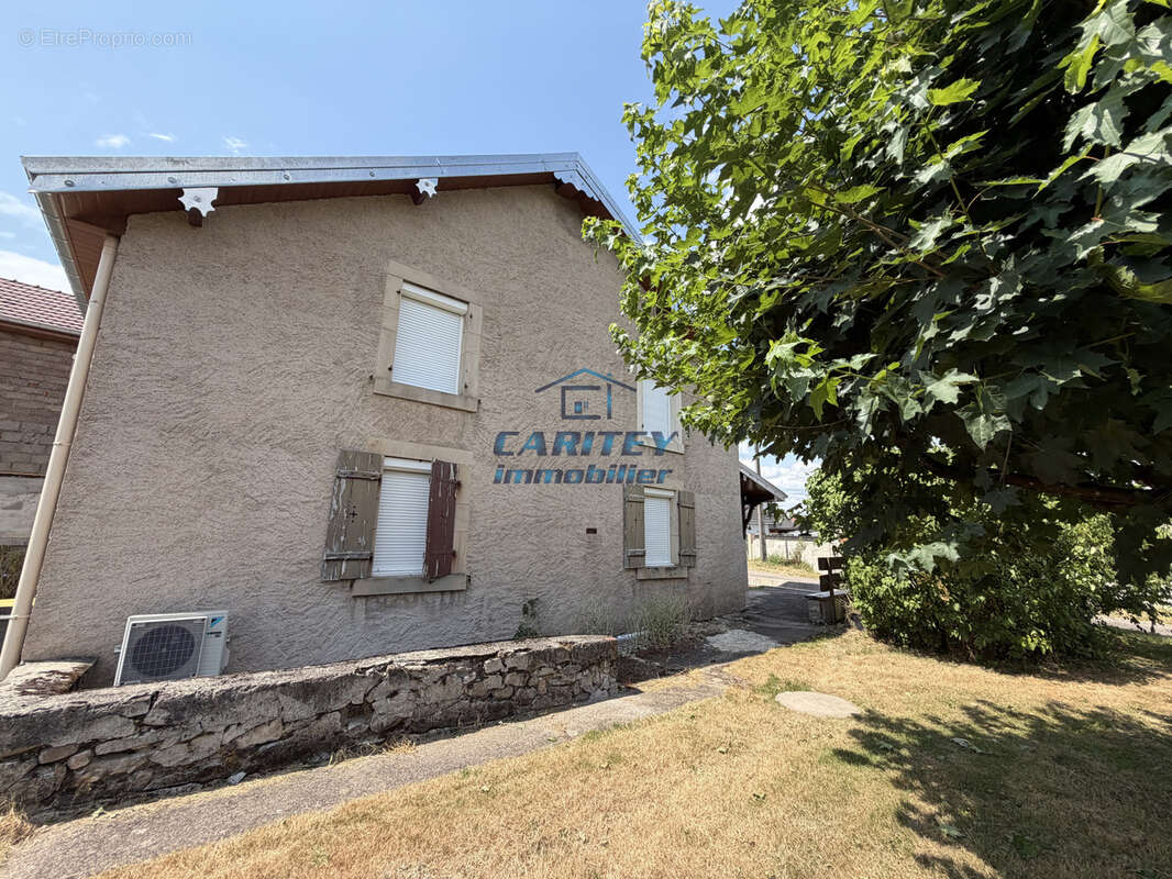 Maison en pierre 112m2 sur terrain de 3044m2 entre lure et melisey - photo 17
