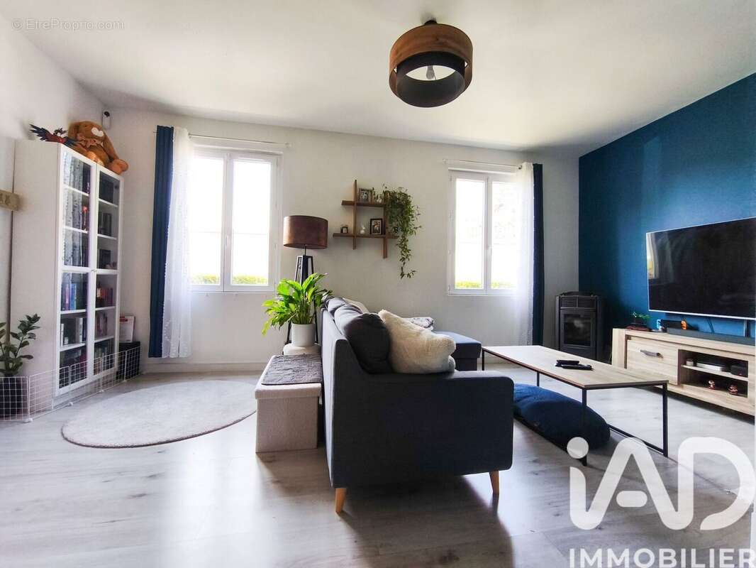 Photo 3 - Maison à WARMERIVILLE