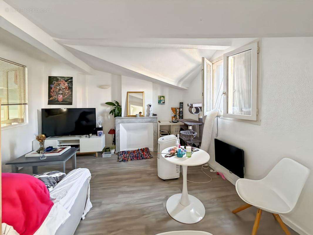 Ensemble de 6 appartements loués + 4 caves - Proche Cours Mirabeau - photo 11