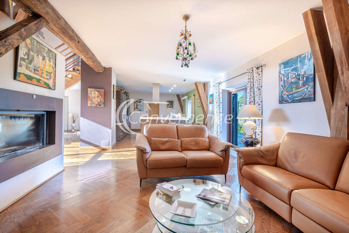 Maison à SAINT-GERMAIN-LES-BELLES