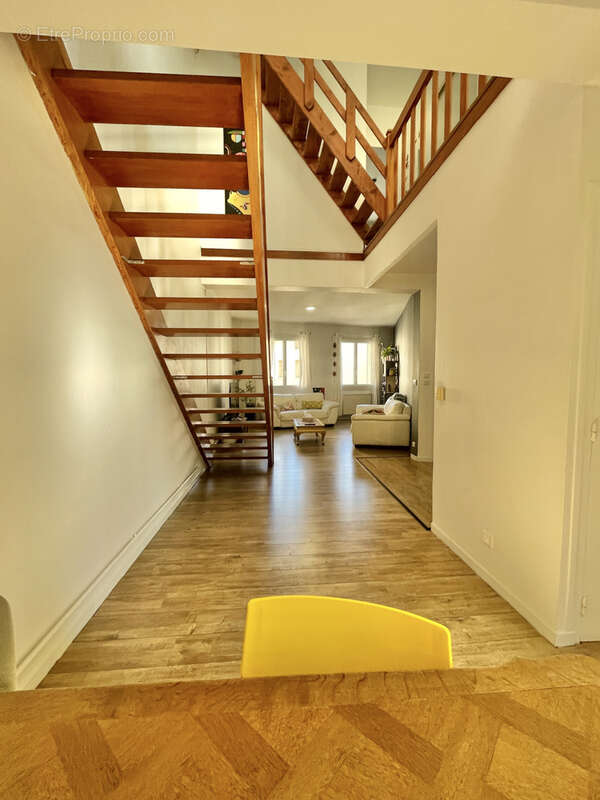 Appartement à THOISSEY