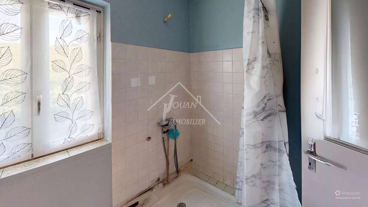 Maison à NEUILLY-LE-REAL