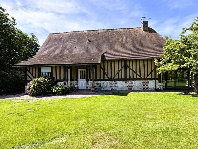 Maison normande de caractère de 162m² avec dépendances, 6 pièces, 3 chambres, plan d'eau et parc paysager - CERNAY (14290) - photo 22