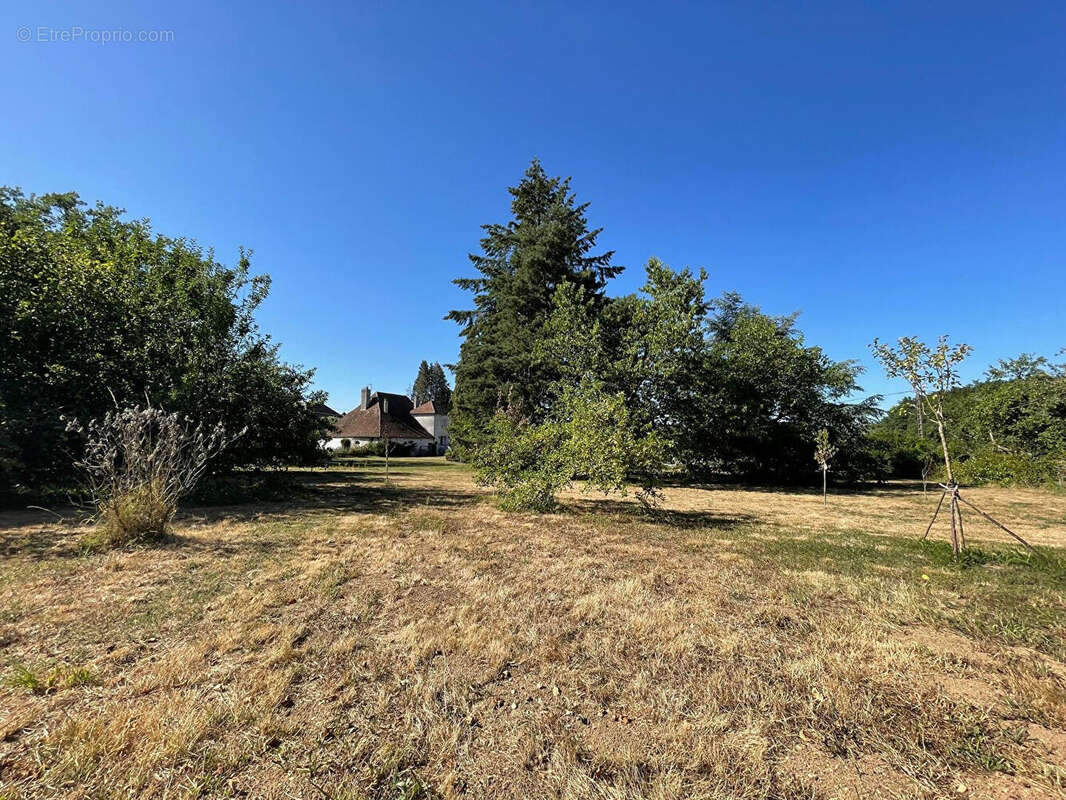 Maison à CHATEAU-CHERVIX