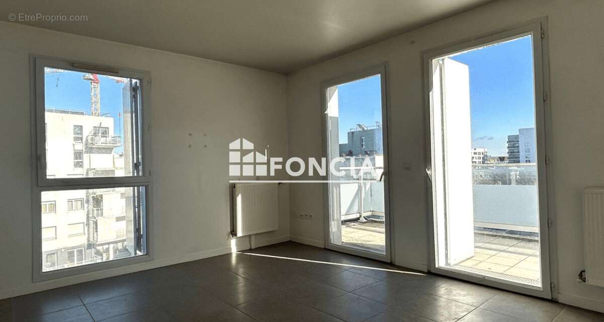 Appartement à BORDEAUX