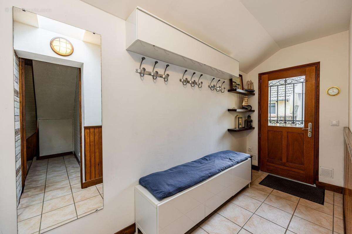 Maison à LA GARENNE-COLOMBES