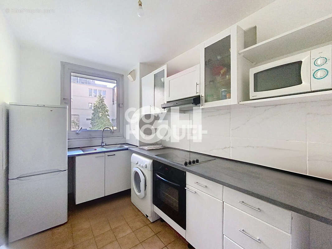 Appartement familial avec 3 chambres et balcon proche Nation - photo 3