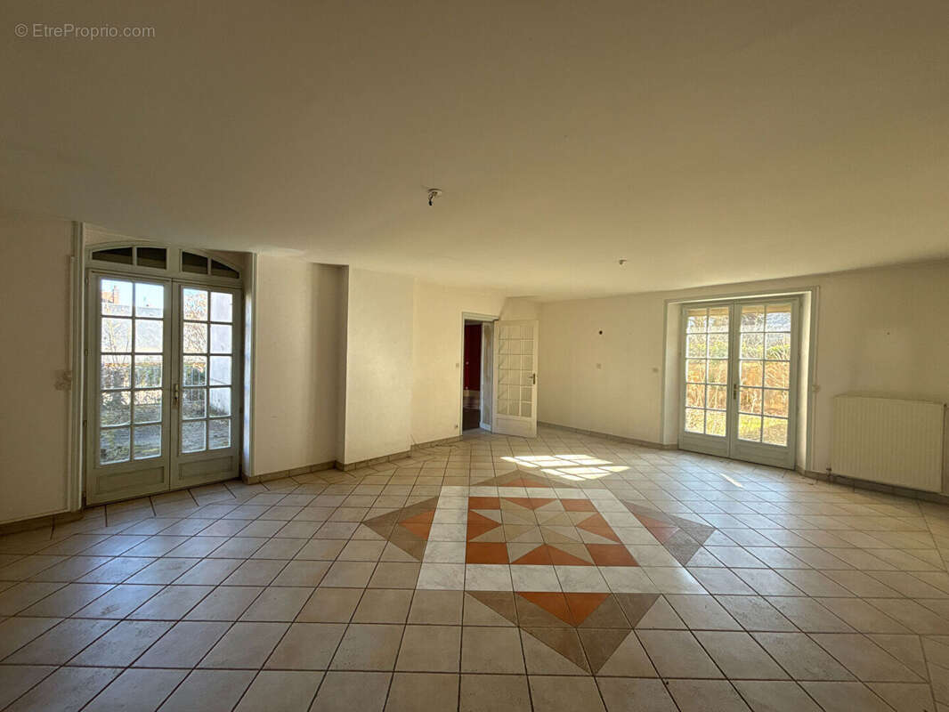 Maison à NOGENT-LE-ROI