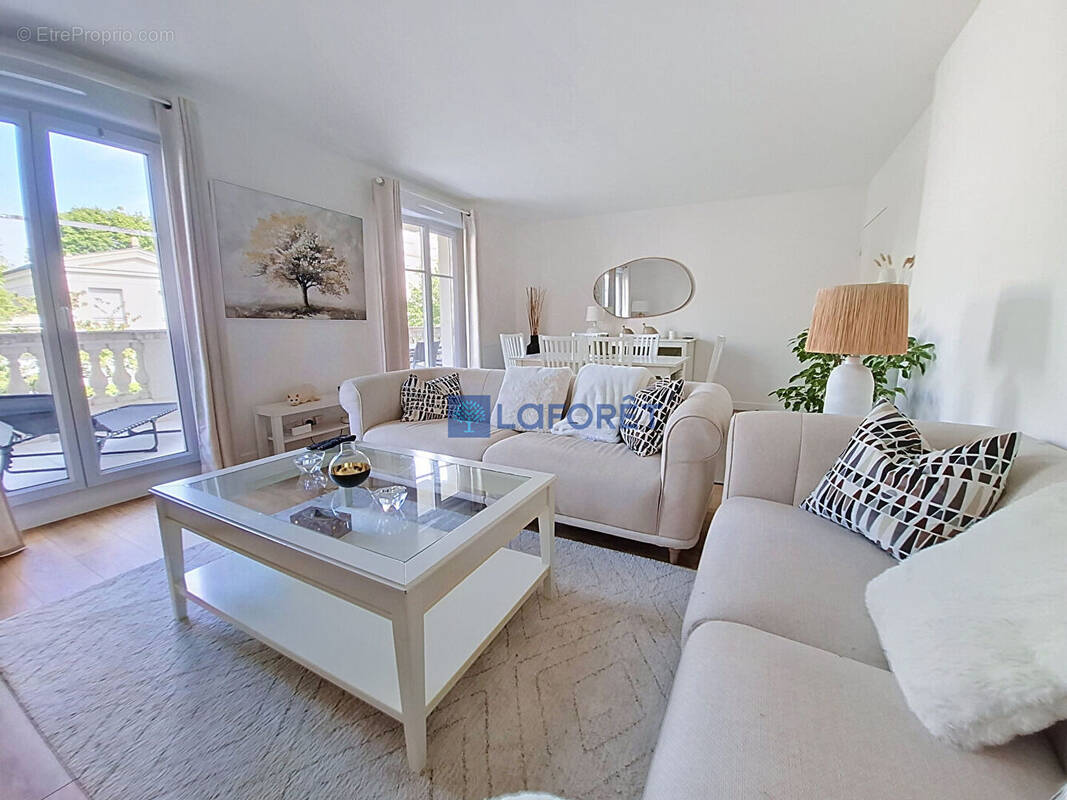 Appartement à SERRIS