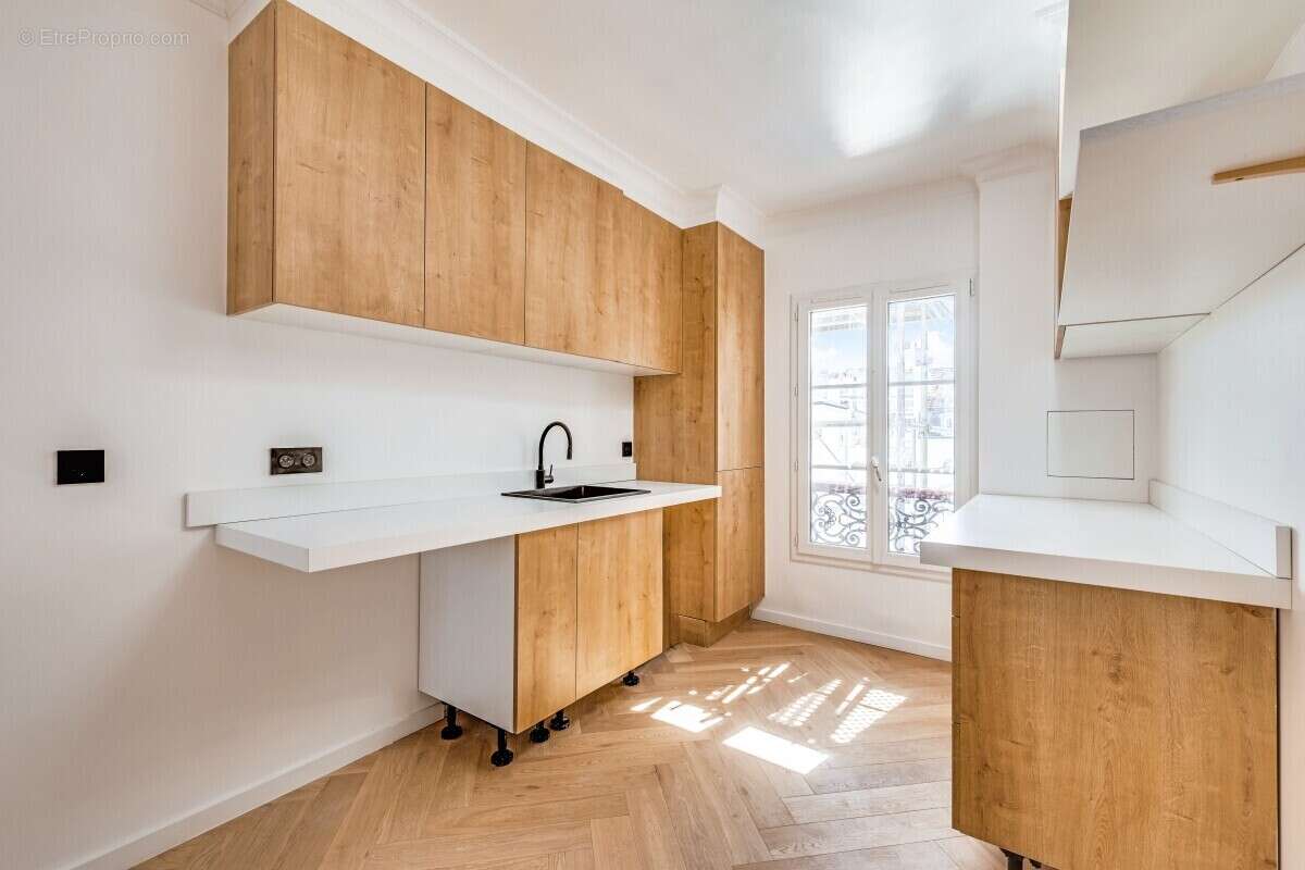 Appartement à PARIS-11E
