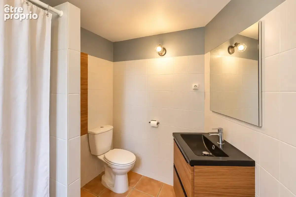 Maison charentaise rénovée 123 m2, avec jardin et dépendances - photo 9