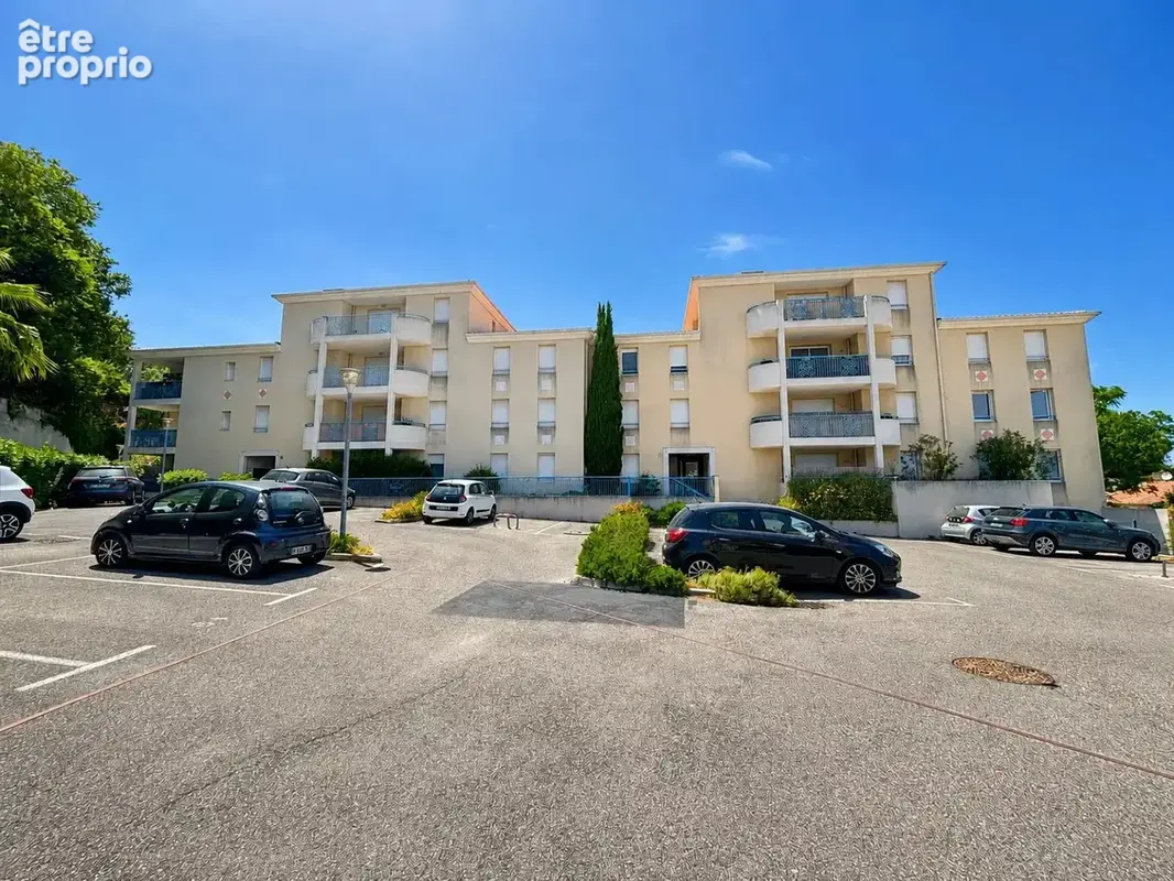 Hyères Costebelle – T3 de standing très calme, terrasse, parking – Garage 16 m² poss en supplément - photo 17
