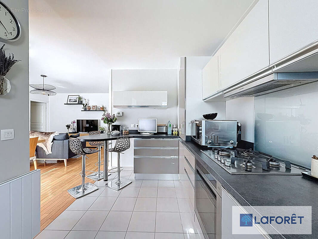 Appartement à LE PLESSIS-TREVISE