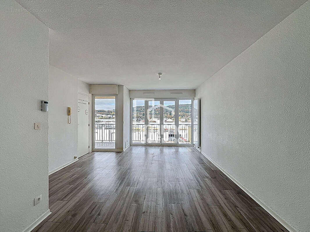 Appartement à OYONNAX