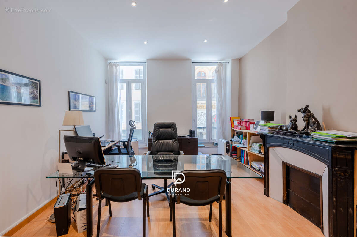 Commerce à MARSEILLE-6E