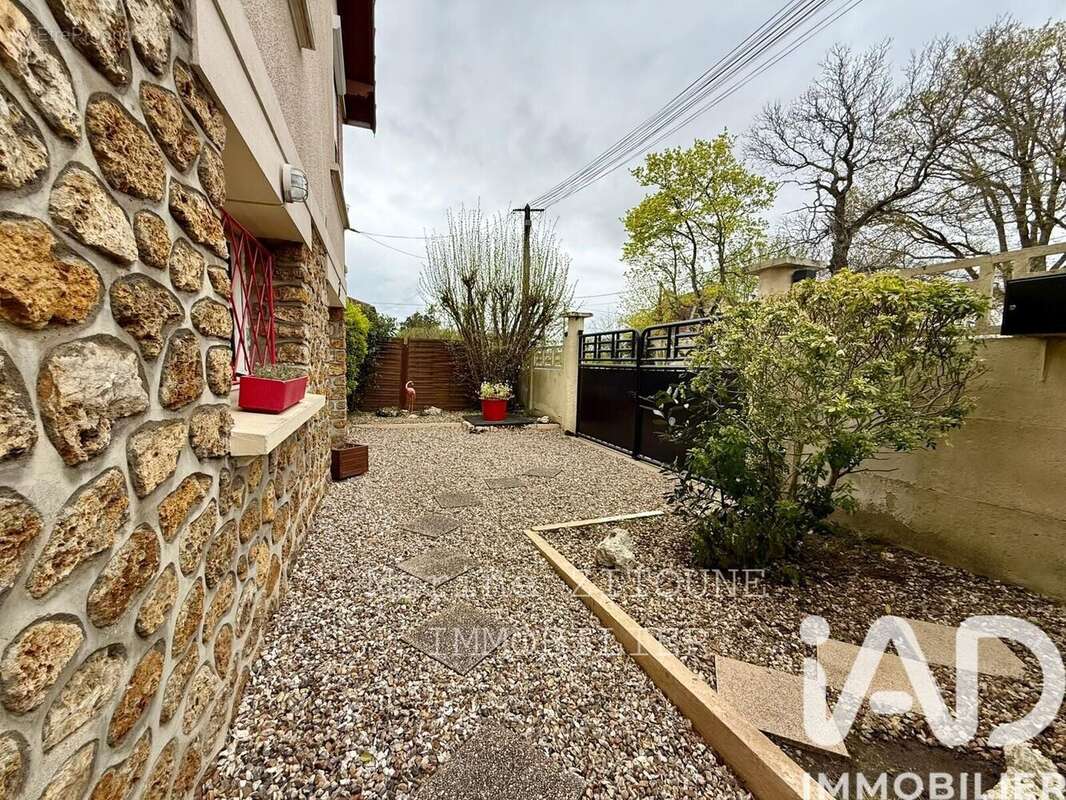 Photo 4 - Maison à SAINTE-GENEVIEVE-DES-BOIS