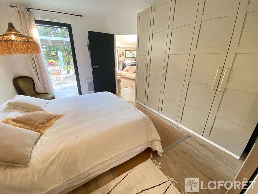 Maison à MARTIGNAS-SUR-JALLE