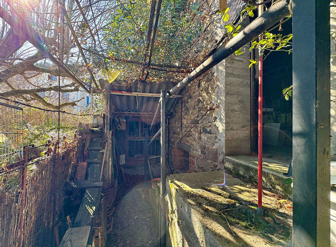 Maison à CEYRAT