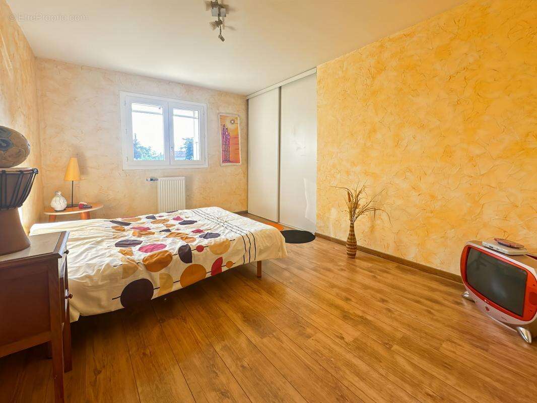 Maison à LIVRON-SUR-DROME