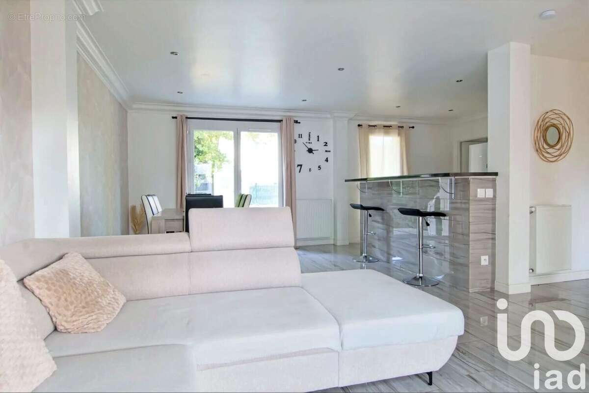 Photo 3 - Maison à MONTLHERY