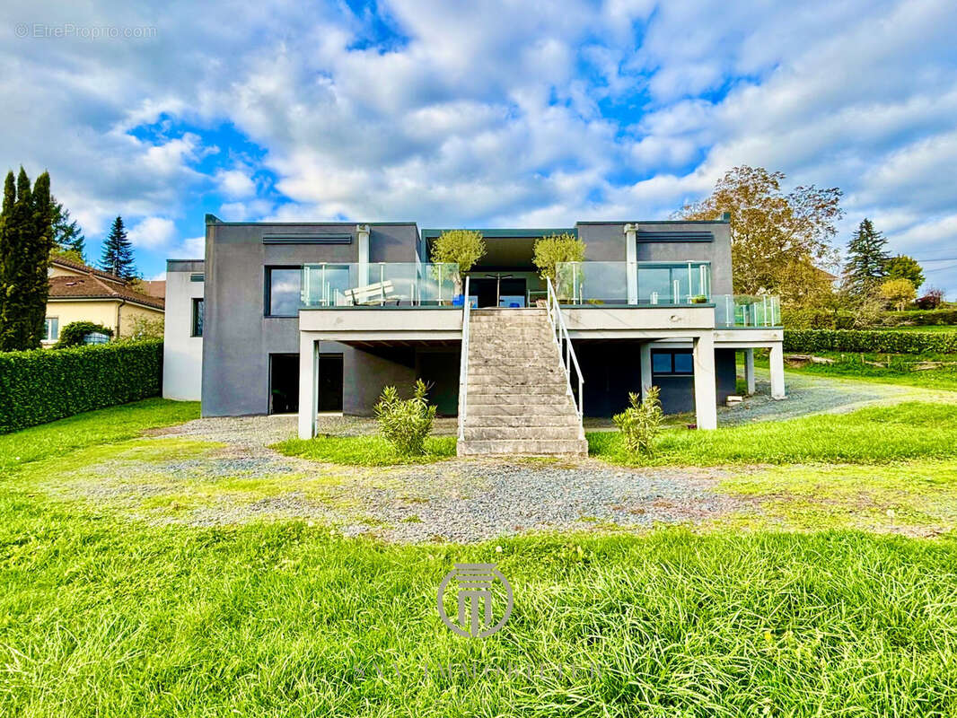 Maison à PARAY-LE-MONIAL