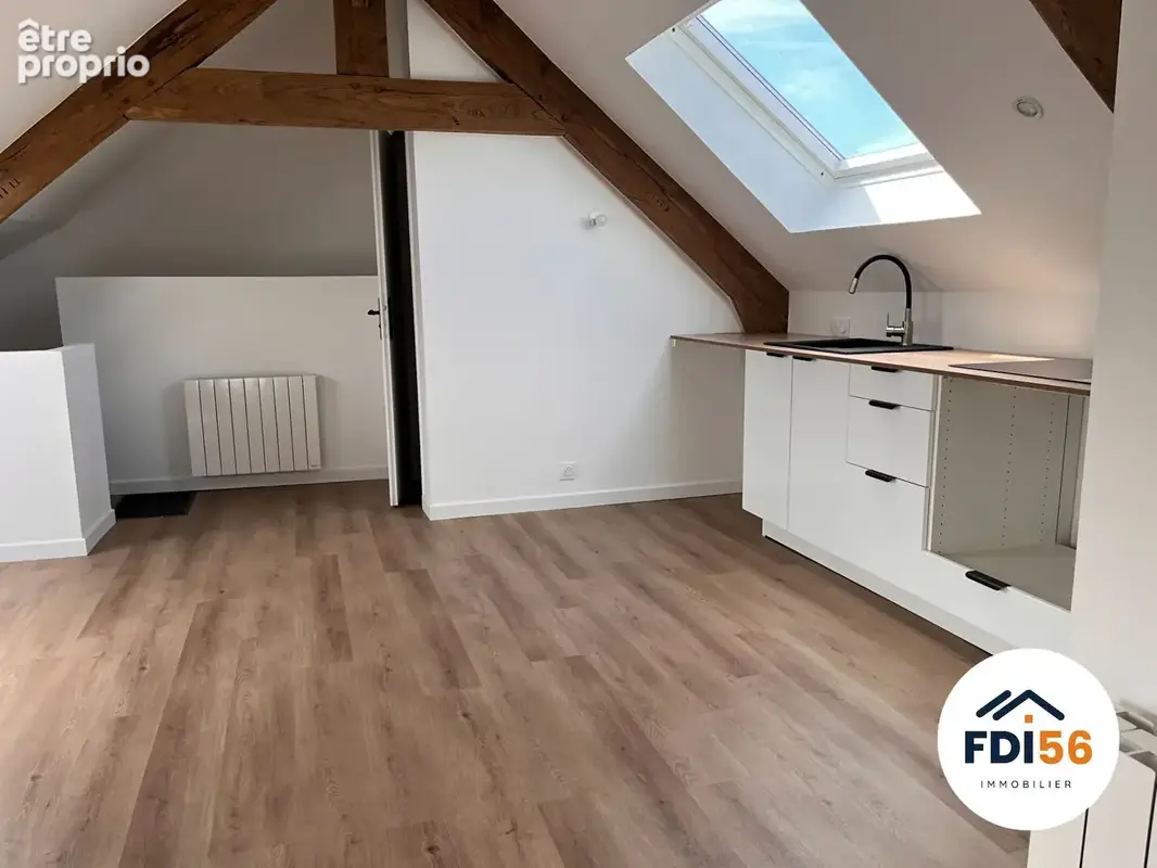A vendre lorient - t3 entierement renove -dernier etage  - petite copropriete - photo 2