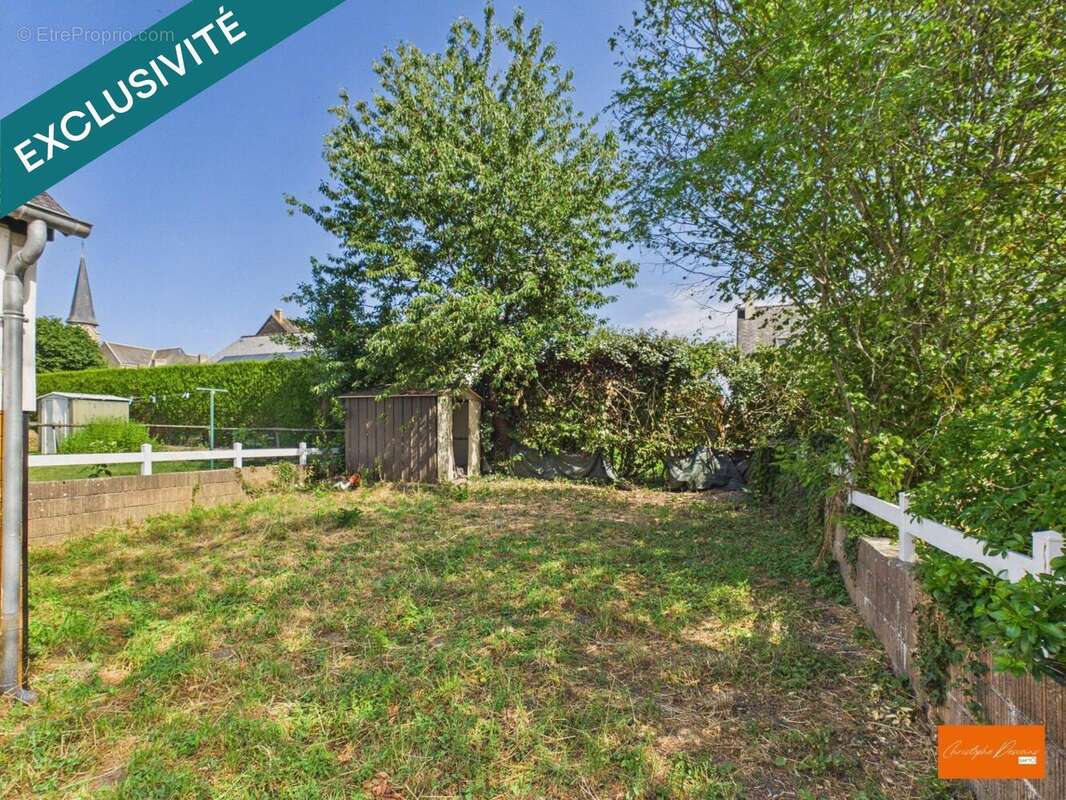 Maison 93 m² à Saint-Mars-Sur-Colmont  - photo 6