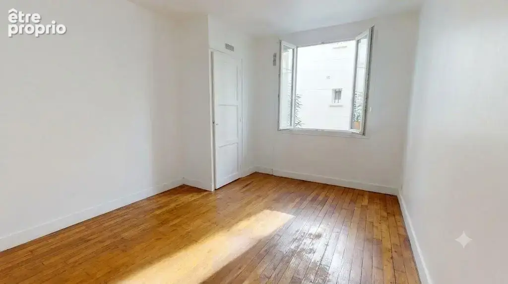 Appartement à PARIS-19E