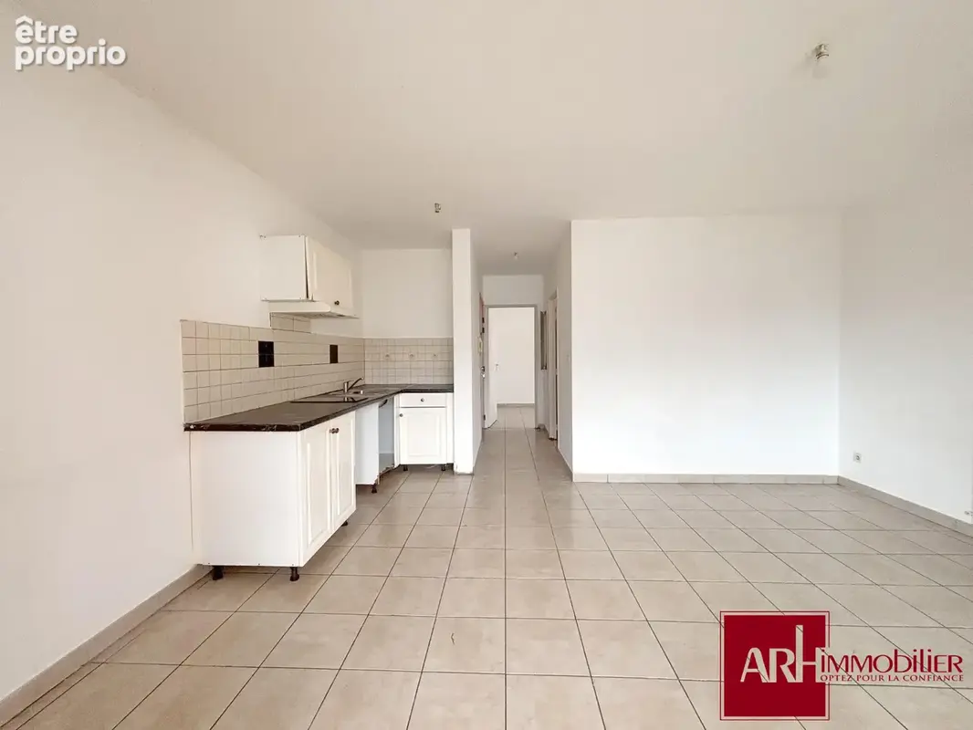 Appartement 36 m² à Saint-Denis  - photo 2