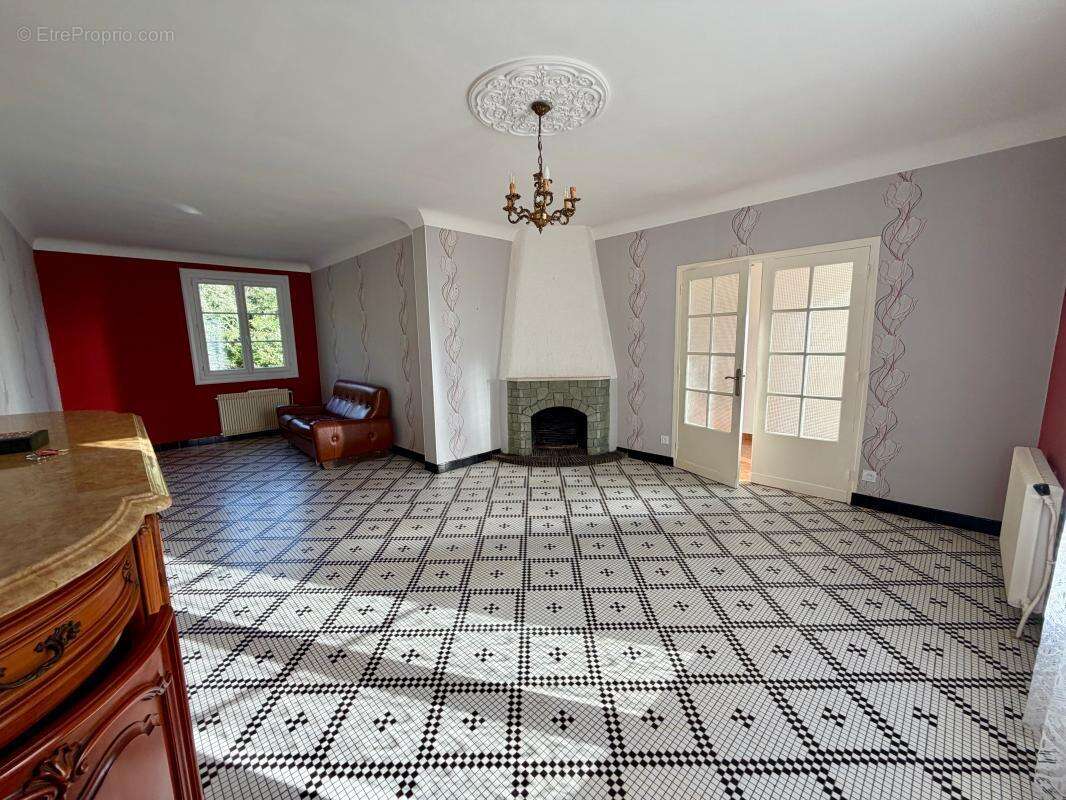 Maison à pied du centre de Sainte-Alvère - photo 5