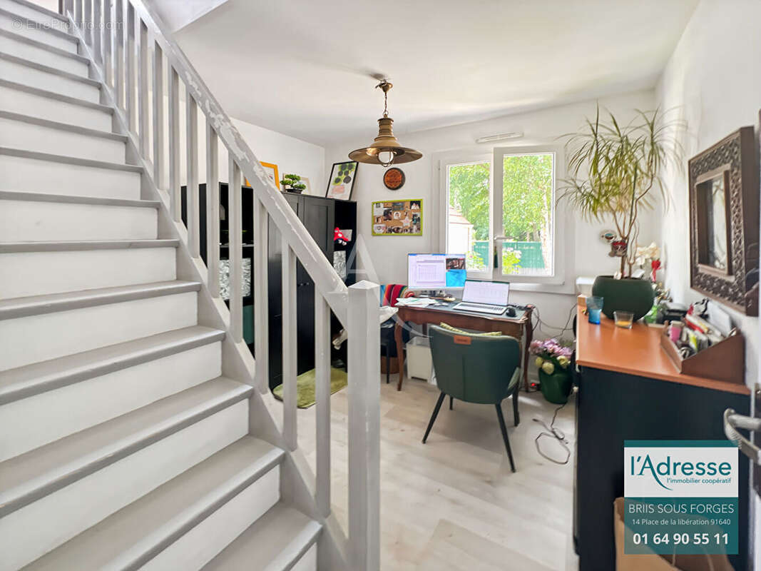 Maison à BRIIS-SOUS-FORGES