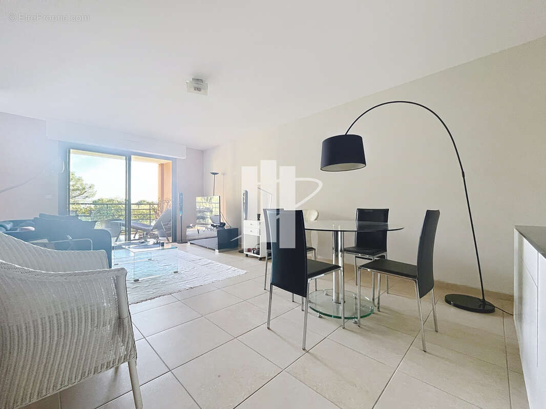 Appartement à SAINT-RAPHAEL