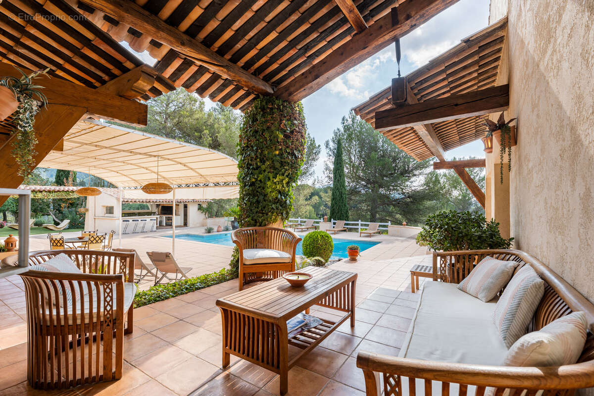 Maison à LA BOUILLADISSE