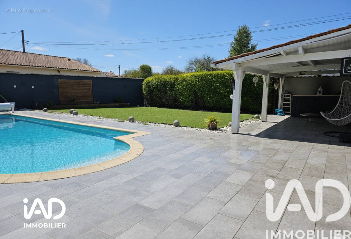 Photo 1 - Maison à VARAIZE