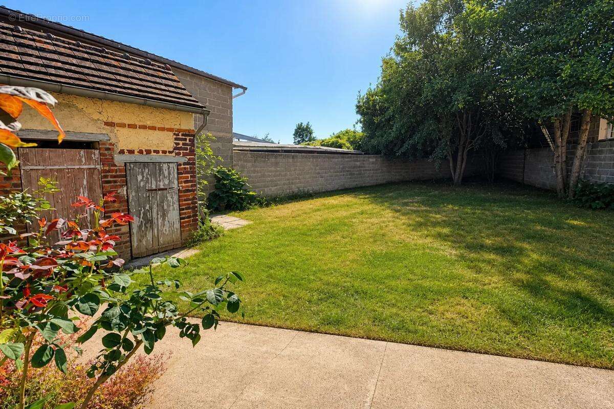 Maison de 4 pièces de 84 m² à Beaumont-sur-Dême - photo 2
