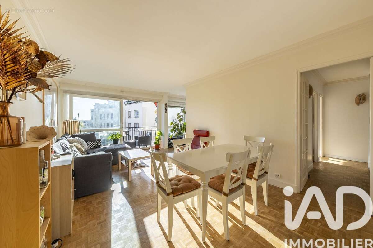 Photo 2 - Appartement à SAINT-MAUR-DES-FOSSES