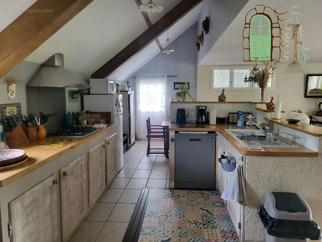 Maison 143 m² à Boursay  - photo 4
