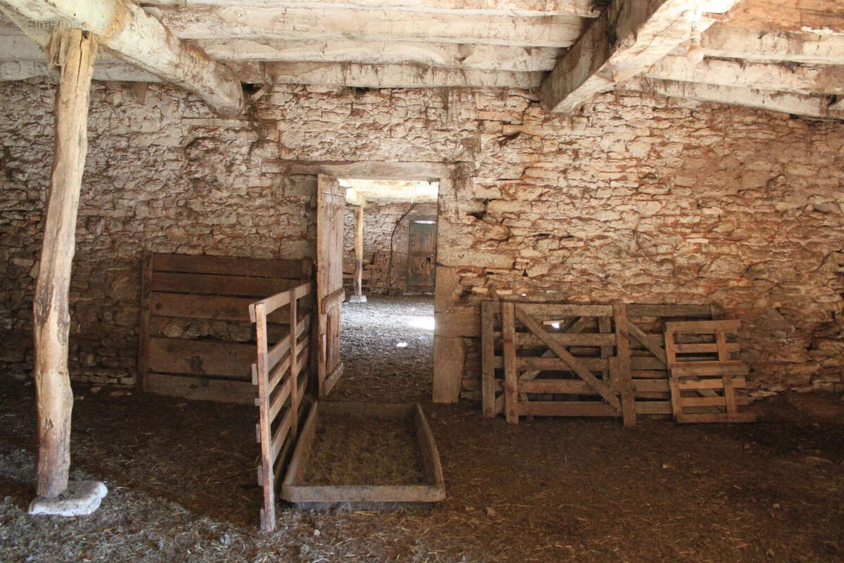 Maison à CANIAC-DU-CAUSSE