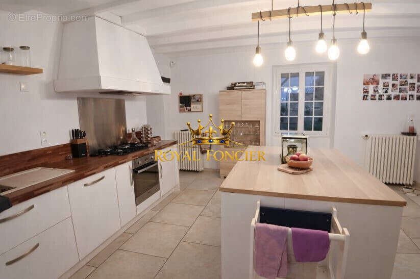 Maison 140 m² à Mondion  - photo 5