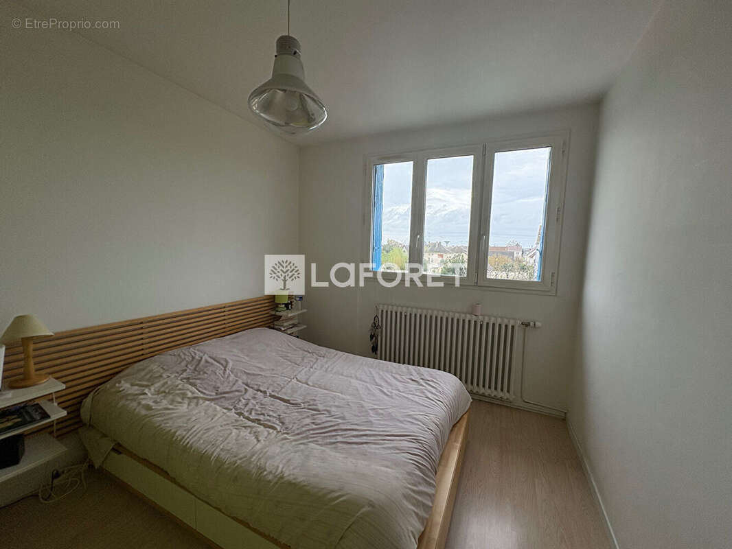 Maison à LES MUREAUX