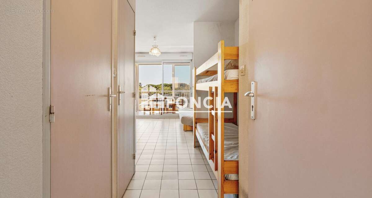 Cap d’Agde – Quartier Richelieu  Appartement T2 cabine avec loggia, piscine - photo 4