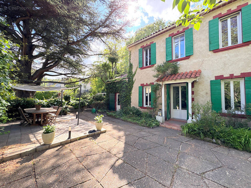 Maison à MIRABEAU