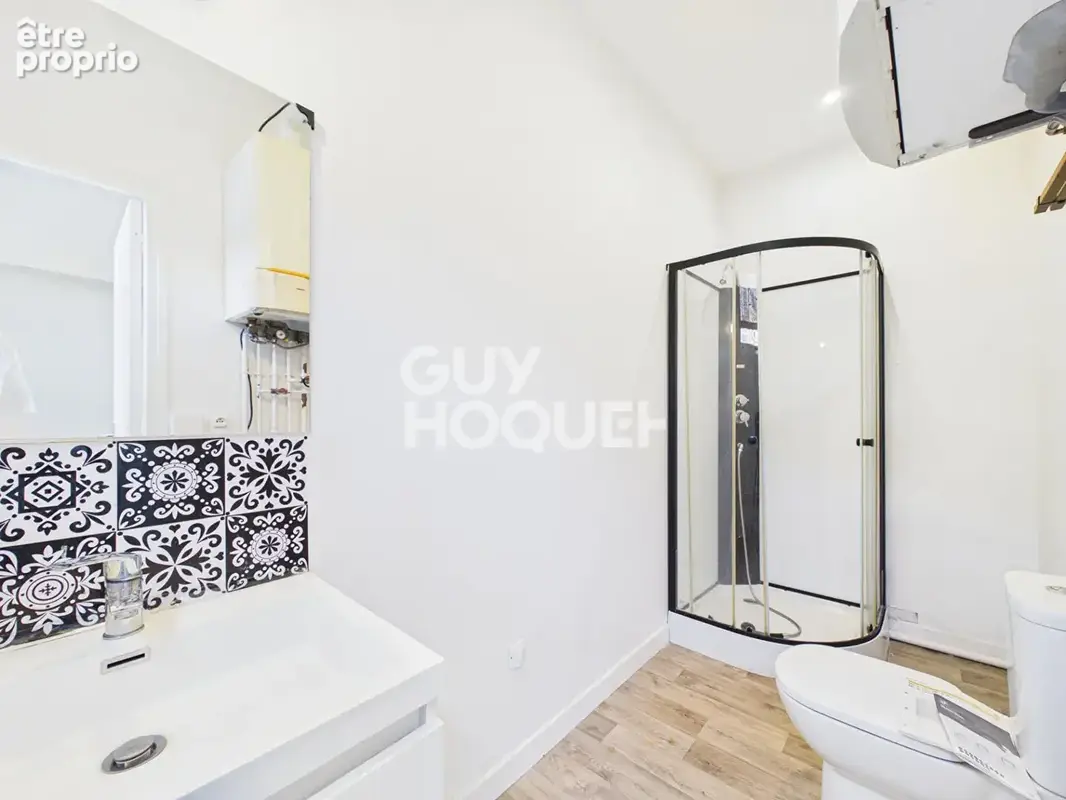 À vendre : Superbe appartement 5 pièces de 111 m² à Elbeuf, quartier Le Butor - Champ-Fleuri - Sainte-Clotilde - photo 4