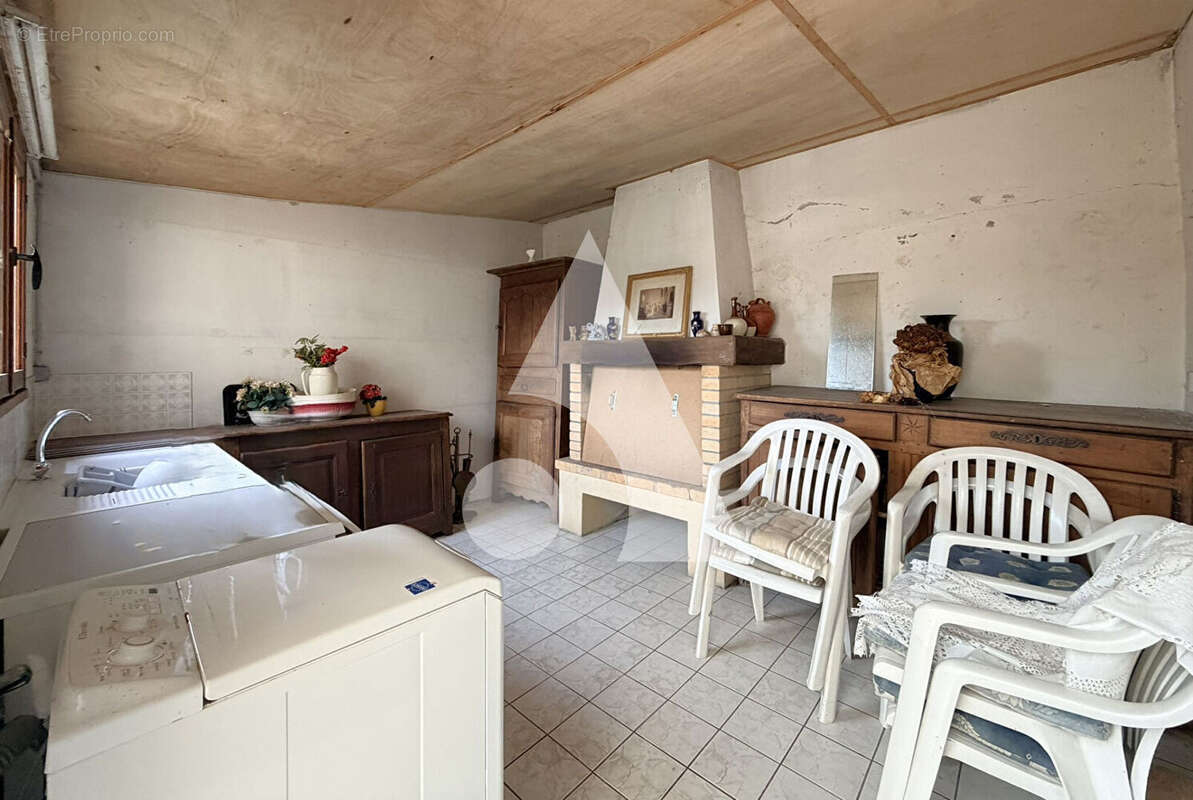 Maison à MARENNES