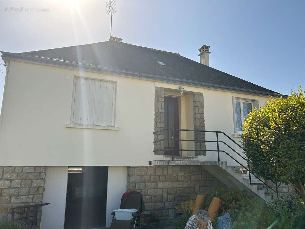 Maison à KERNASCLEDEN