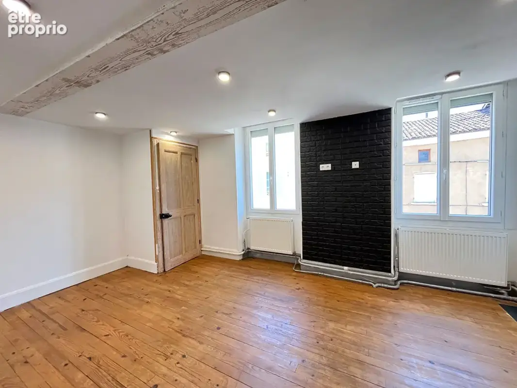RIVES Maison de ville 5 pièces de 112 m² - photo 6