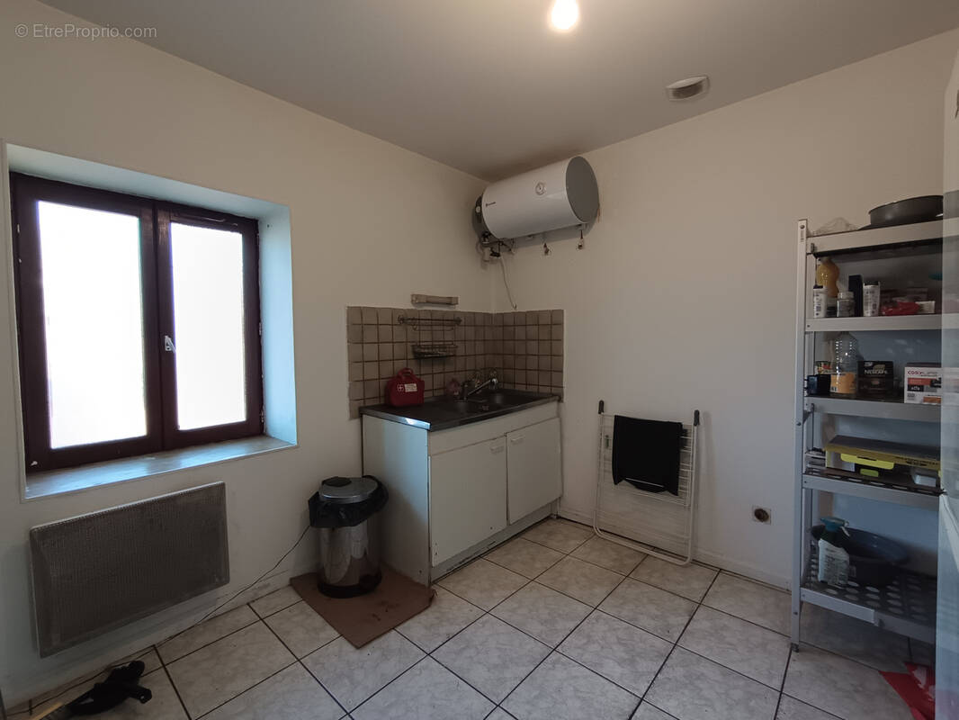 Appartement à SOURCIEUX-LES-MINES